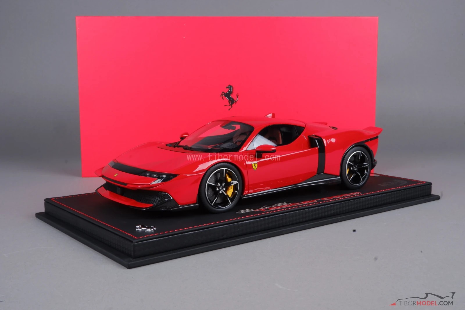 Ferrari 849 Testarossa 2025 red, rosso corsa, with showcase, 1:18 BBR, P18275D1