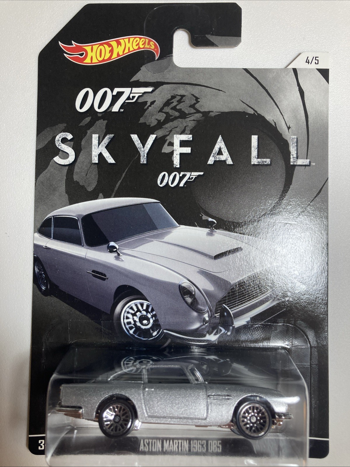 HOT WHEELS 2015 JAMES BOND 007 SERIES ASTON MARTIN 1963 DB5 SKYFALL MOVIE