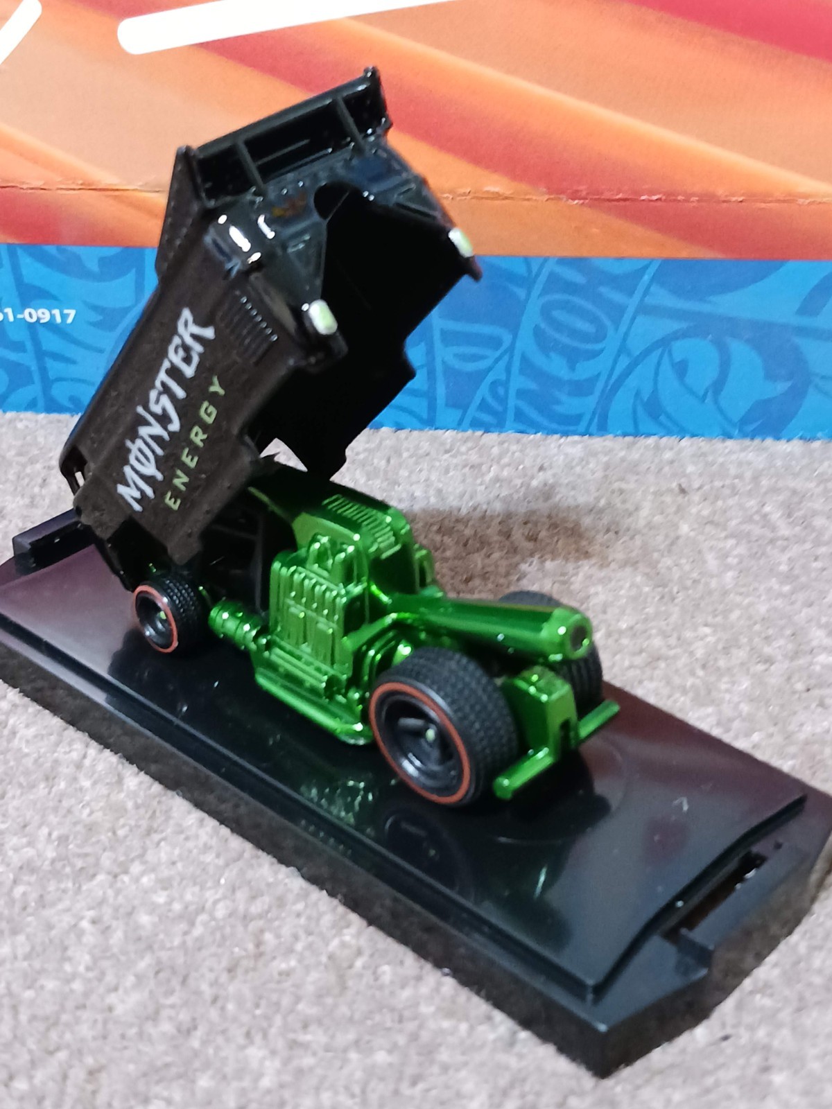HOT WHEELS DRAG BUS MONSTER ENERGY 1 OF 1 MADE