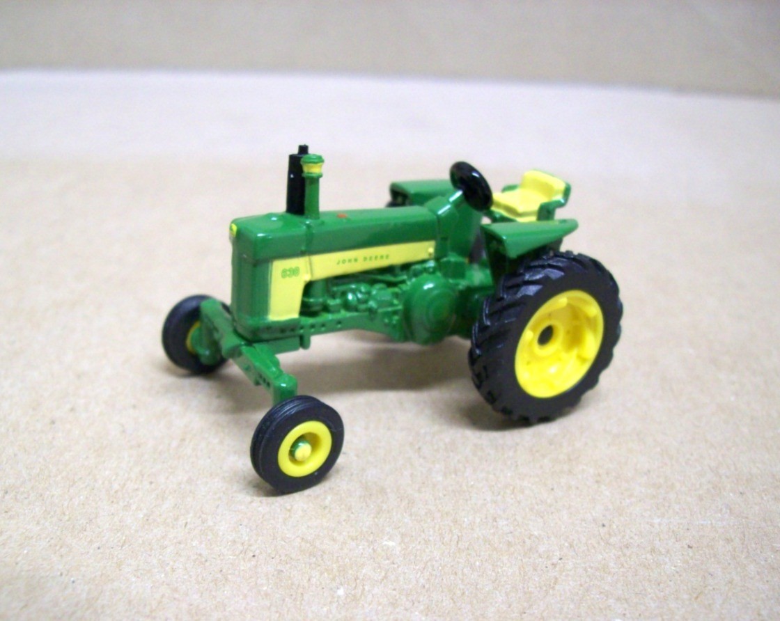 Ertl 1/64 1959 John Deere 630 Tractor . Green . Loose