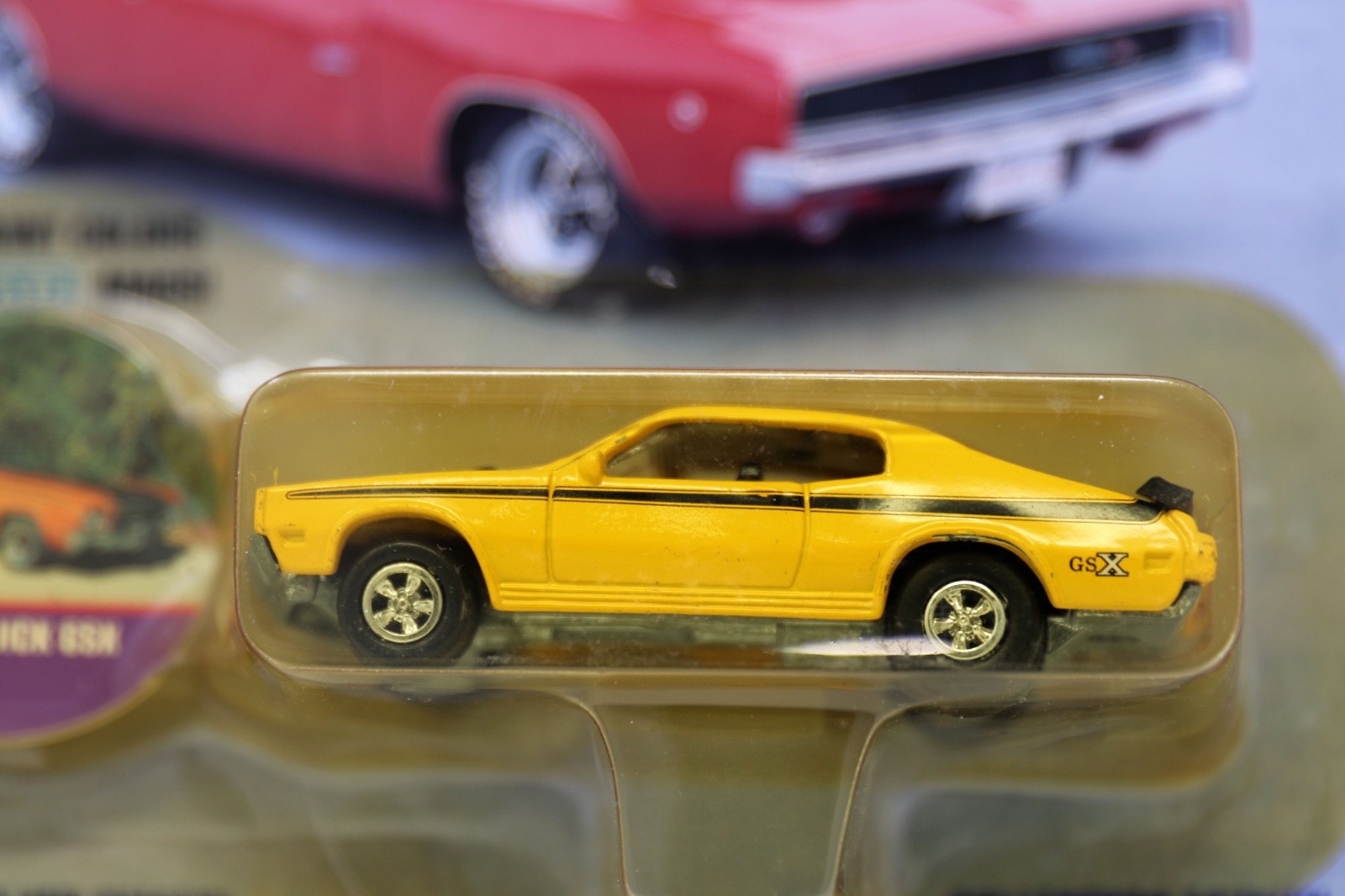 Johnny Lightning Muscle Cars USA – 1970 Buick GSX – Yellow MOC