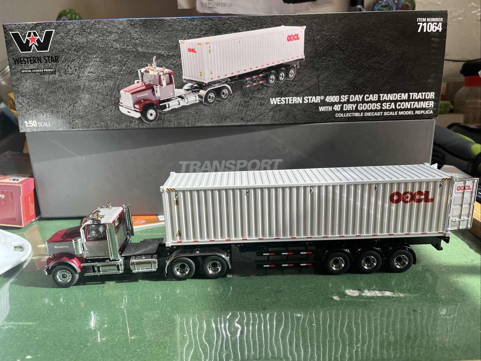 DieCast Masters 71064 1:50 Western Star 4900 SF Day Cab Tandem Tractor