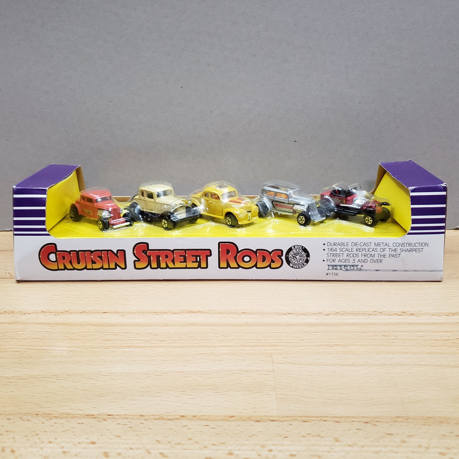 Ertl Ford Cruisin Street Rods 5-Car Set Diecast 1:64