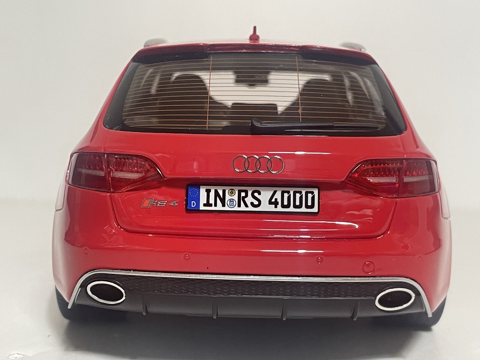 GT Spirit 1/18 Audi (B8)RS4 Avant Red 2013(GT016A)