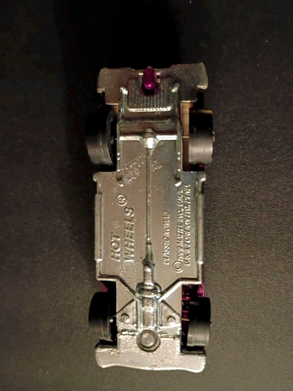Hotwheels Redline Classic Nomad Magenta 1969 VN/MINT