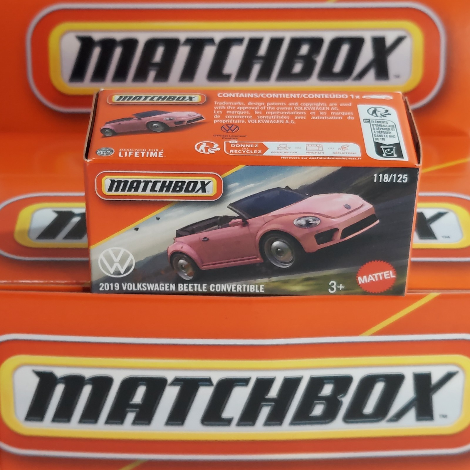 2019 Volkswagen Beetle Convertible 118/125 Matchbox 2025 POWER GRABS JBV50 pink