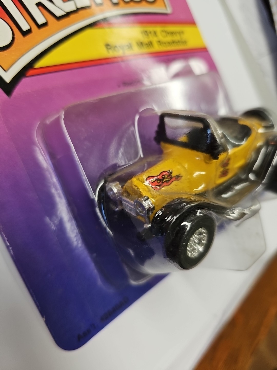 Ertl Hot Roddin’ 1914 Chevy Royal Mail Roadster, Yellow, 3 inches, 20f