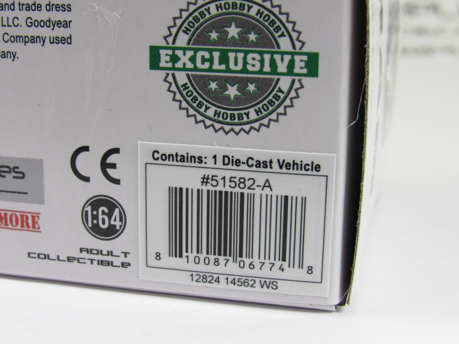 2024 Greenlight 1:64 LIFTED White 2017 DODGE RAM 2500 POWER WAGON Pickup 51582-A