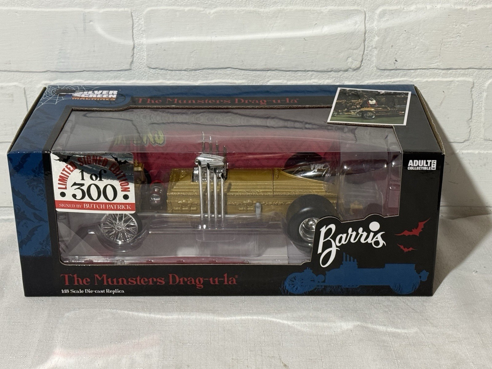 1/18 Auto World Dragula Munsters 1 of 300 SIGNED Butch Patrick Silver Screen