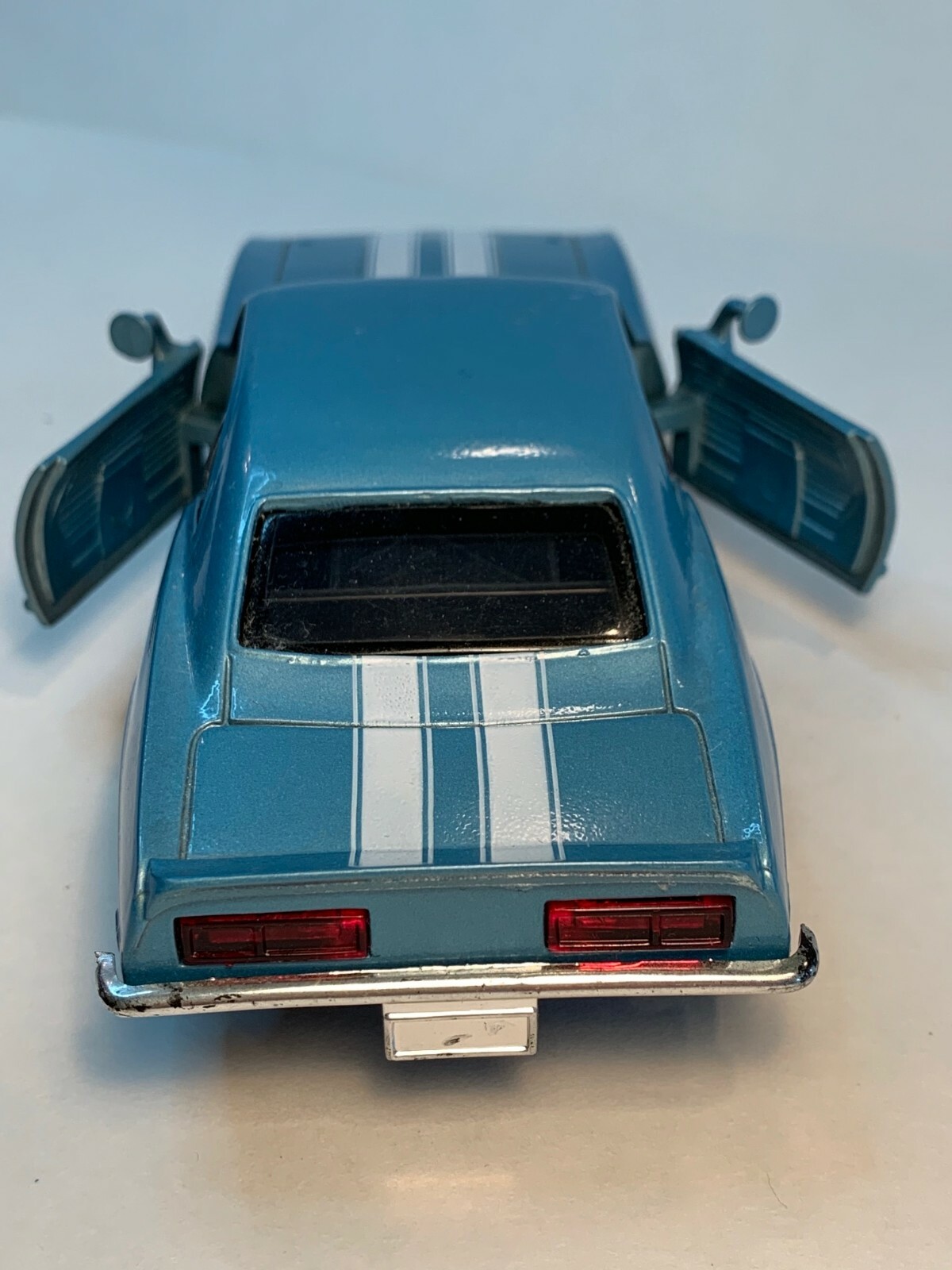 New Ray Light Blue 1967 Chevy Camaro Z-28 1:32 Scale Diecast Model Muscle Car