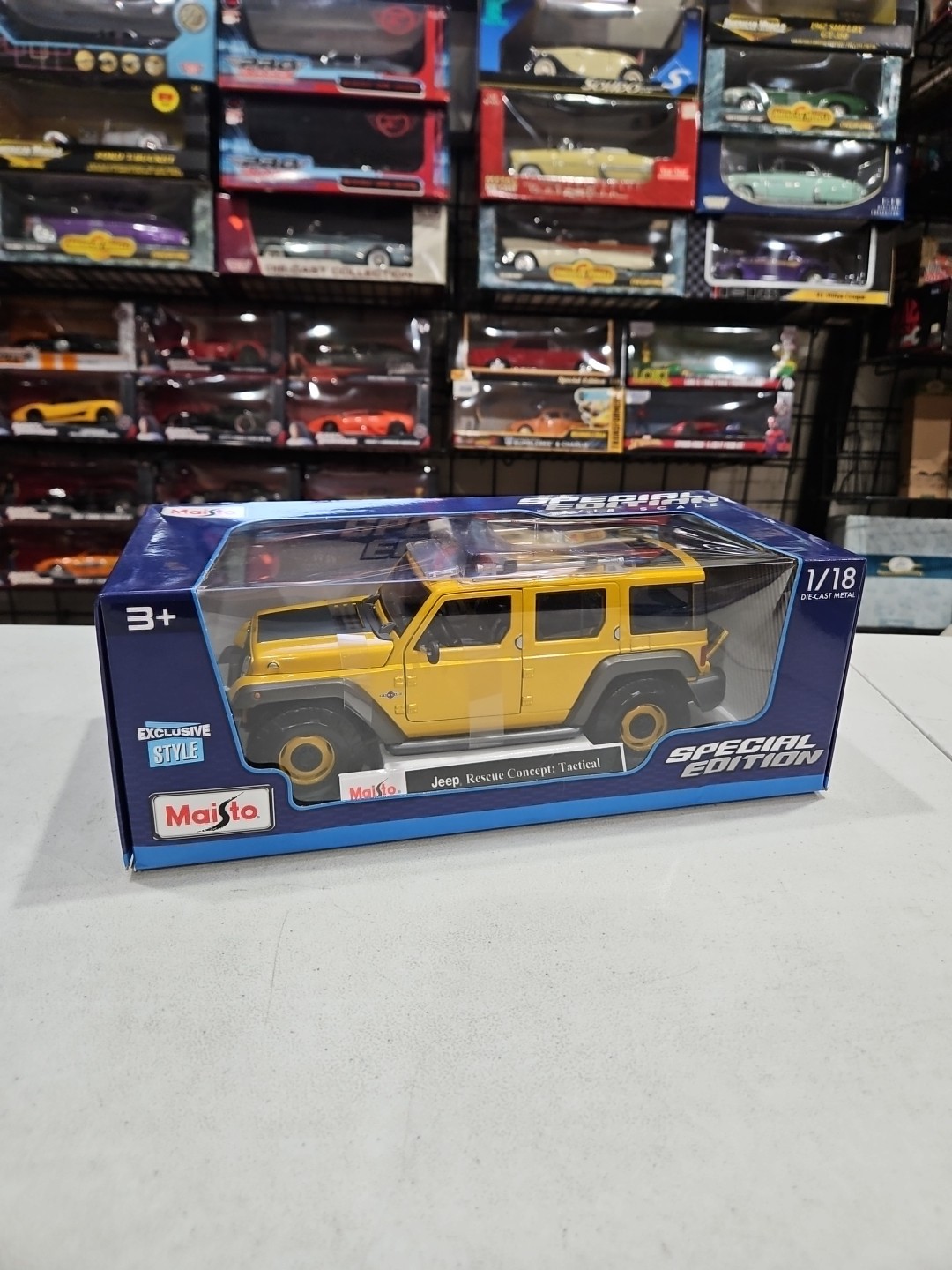 Maisto Jeep Rescue Concept Tactical, Gold 1/18 Scale Exclusive Style – 🇺🇸