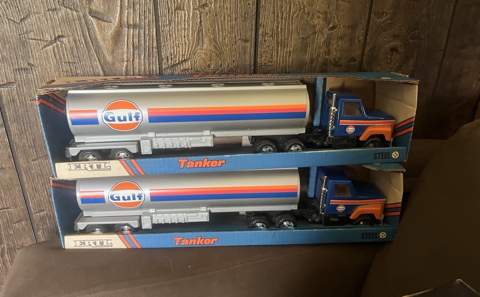 ERTL Gulf Oil Tanker Truck Diecast Models Lot of 2 Silver Blue Orange
