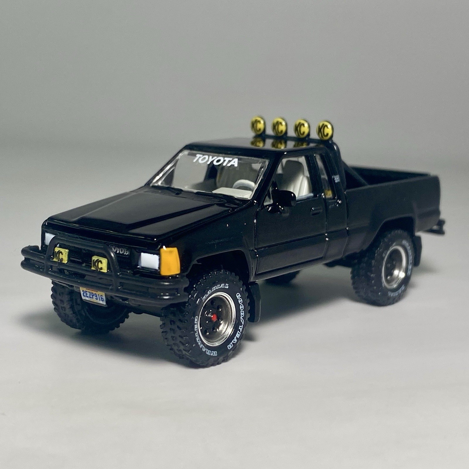 Johnny Lightning 1985 Toyota SR5 Pickup Back To The Future 1:64 Diecast Black