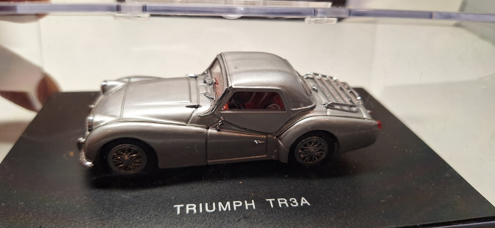 JOUEF EVOLUTION – TRIUMPH TR3A HARD TOP – METALIC GREY – 1/43 SCALE MODEL CAR