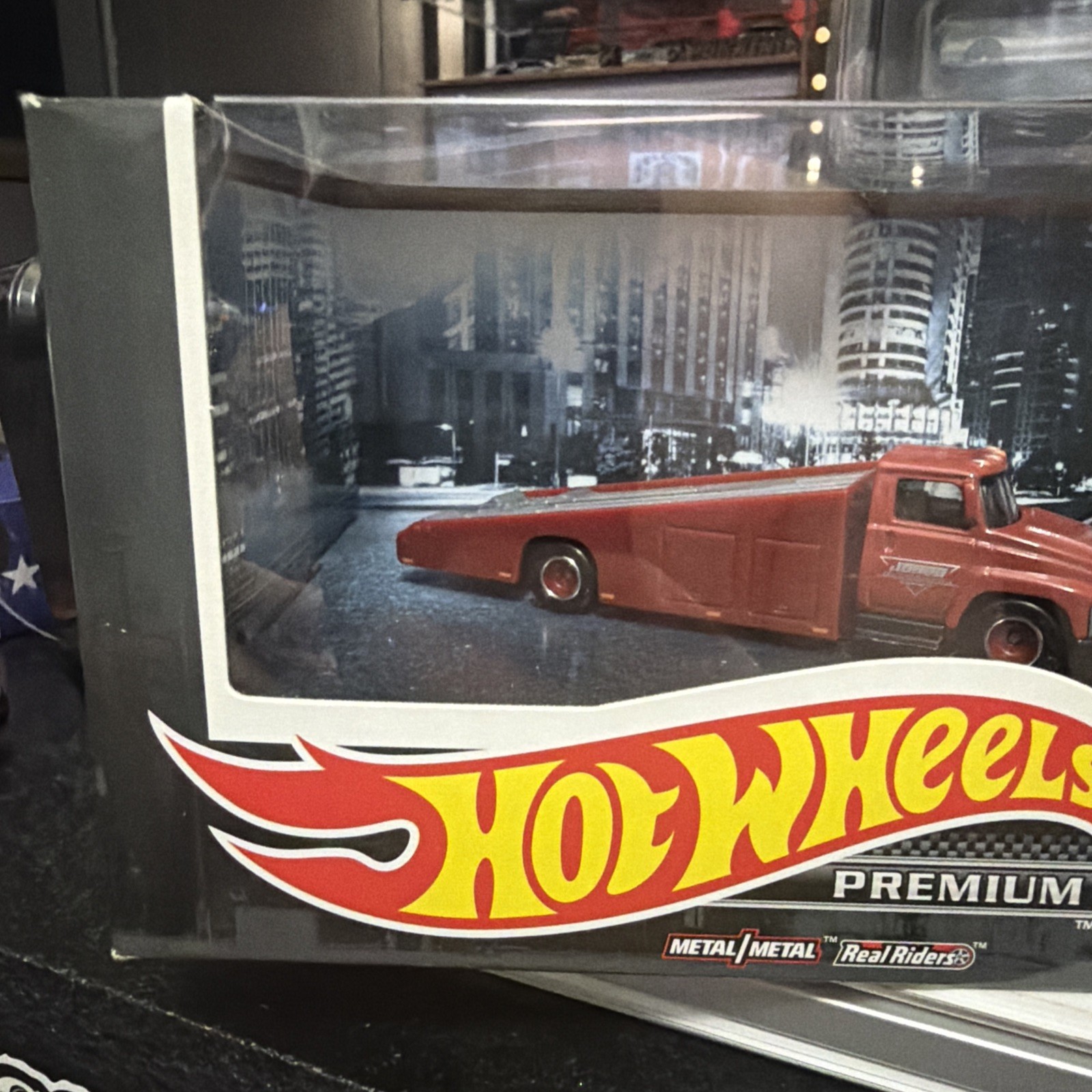 2021 Hot Wheels Premium Diorama Exotics-Carry On-Bugatti-McLaren-Koenigsegg❤️
