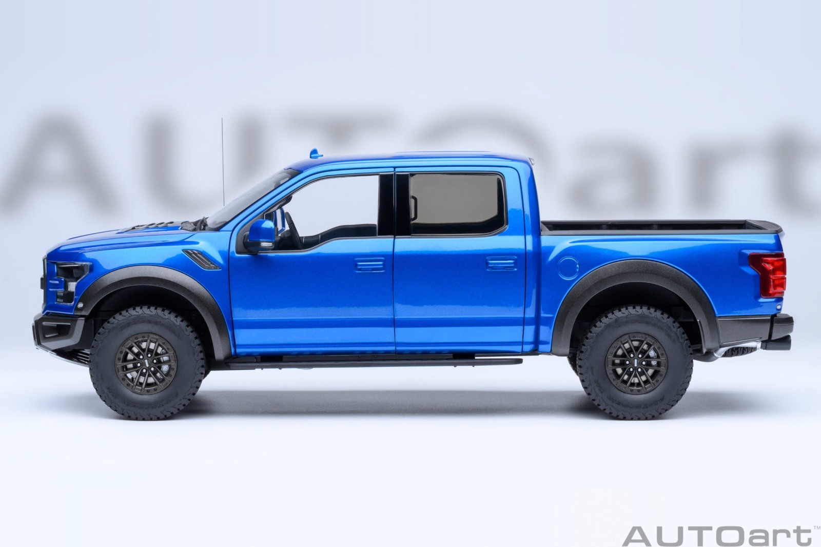 2019 FORD F-150 RAPTOR PICKUP VELOCITY BLUE 1/18 MODEL BY AUTOART 72949