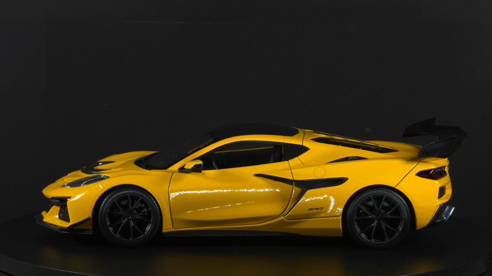Corvette ZR1 Coupe 1:18 Maisto Exclusive Style Special Edition