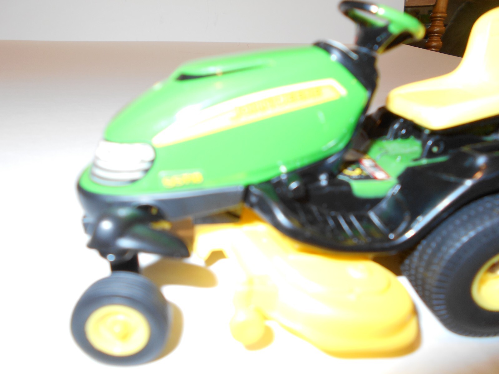 Vintage 2001 ERTL 1:16th Scale John Deere SST18 Spin-Steer Mower #15292, Used