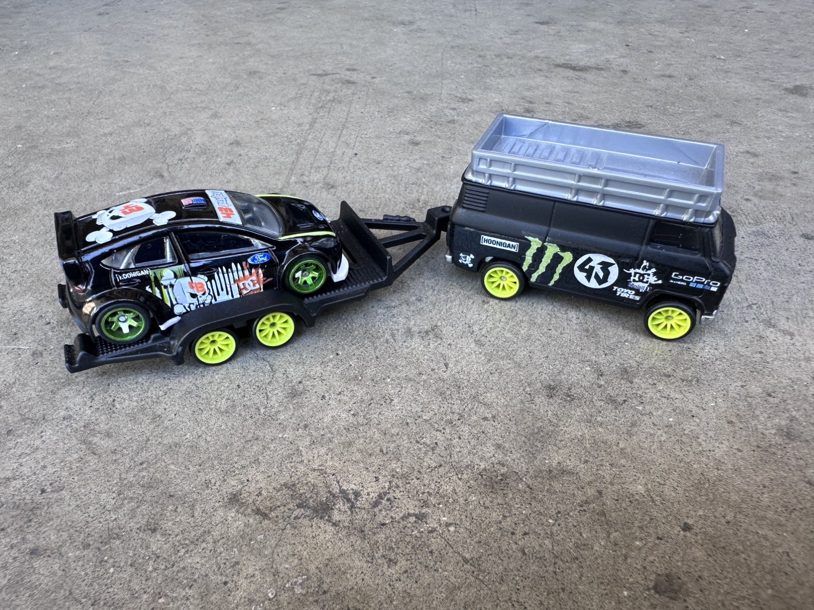 CUSTOM MADE Hot Wheels Ken Block Ford Fiesta & Rally Van Hauler real riders