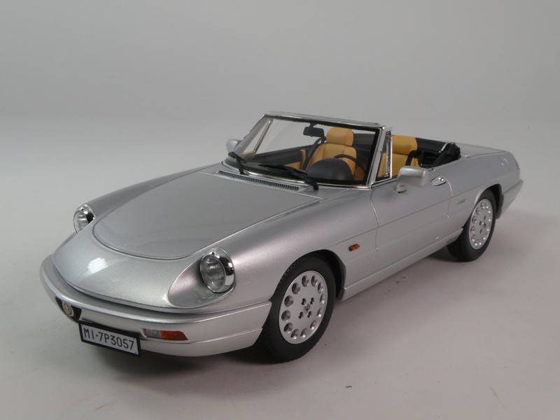 Laudoracing Alfa Romeo Spider Hard Top 1.6/2.0i Metal Gray 1990 1/18 LM209DC
