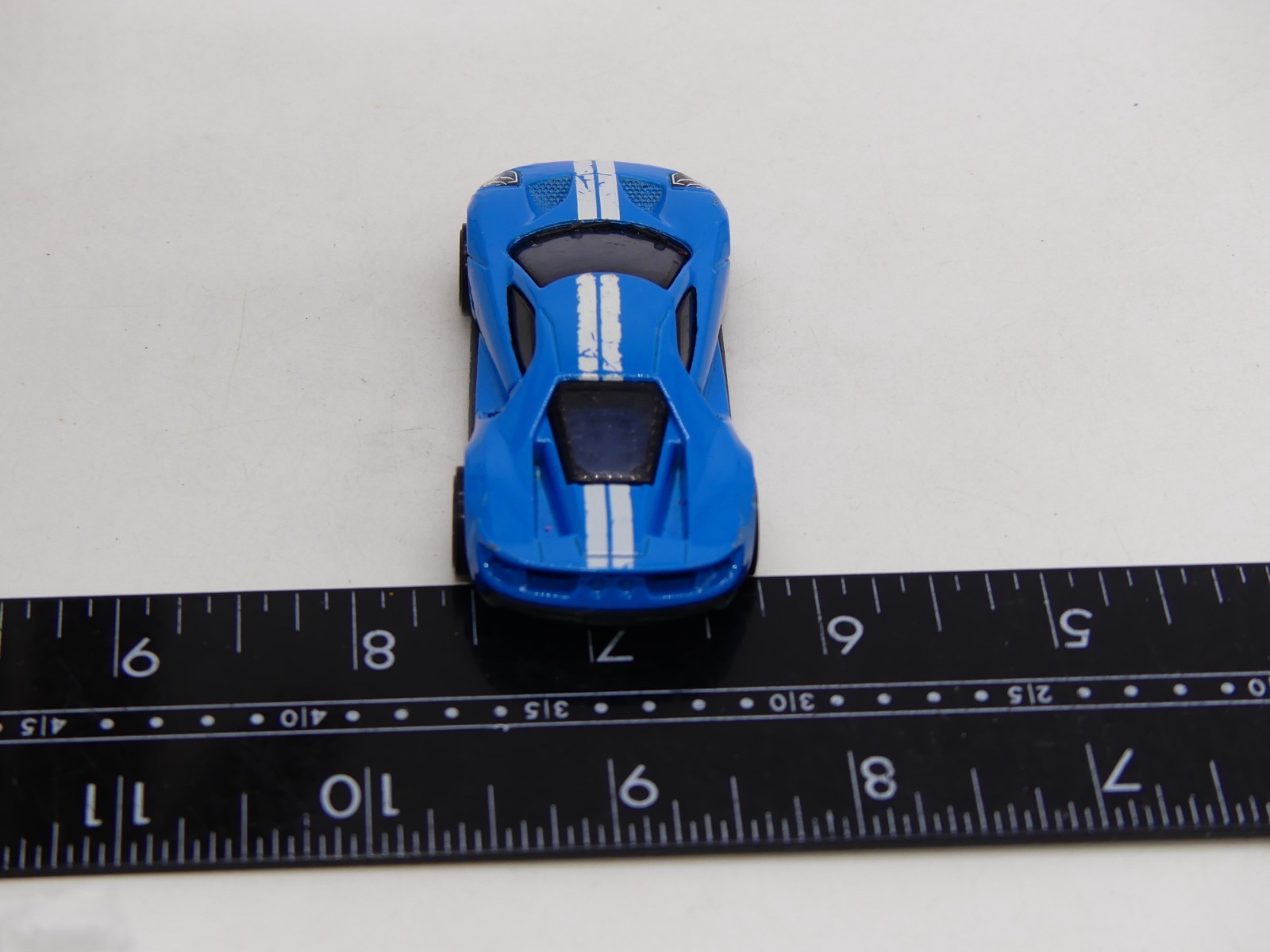 2017 Hot Wheels ‘17 Ford GT Diecast Car Light Blue White Racing Stripes