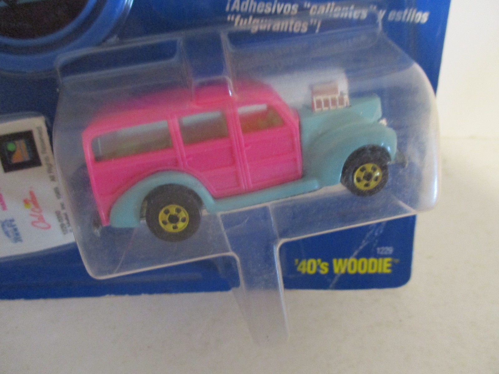 Hot Wheels California Custom 1940’s Woodie Pink & Blue 1990 MOC
