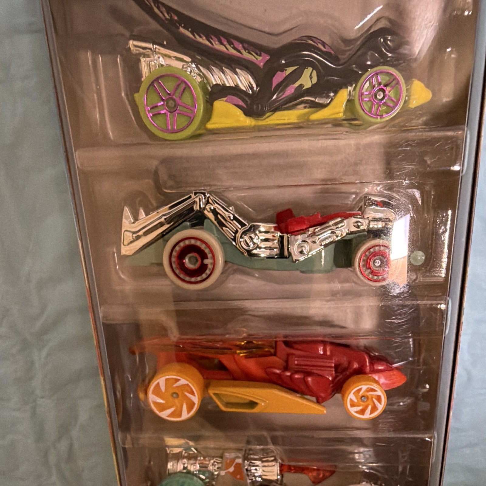 Hot Wheels Street Beasts 5-Pack 1:64 Diecast Cars Multicolor Unopened Box