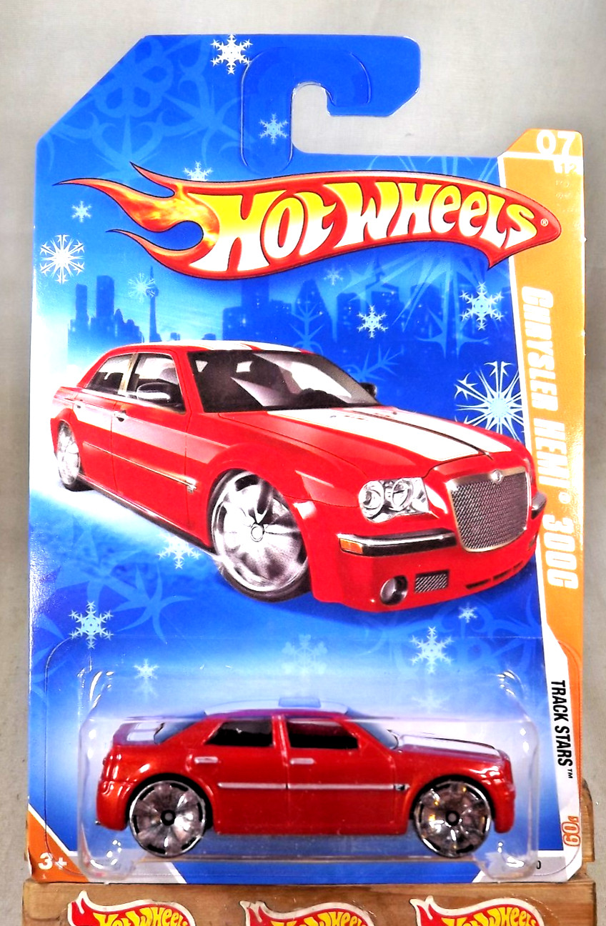 2009 Hot Wheels Snowflake #61 Track Stars 7/12 CHRYSLER 300C HEMI Red w/Bling Sp