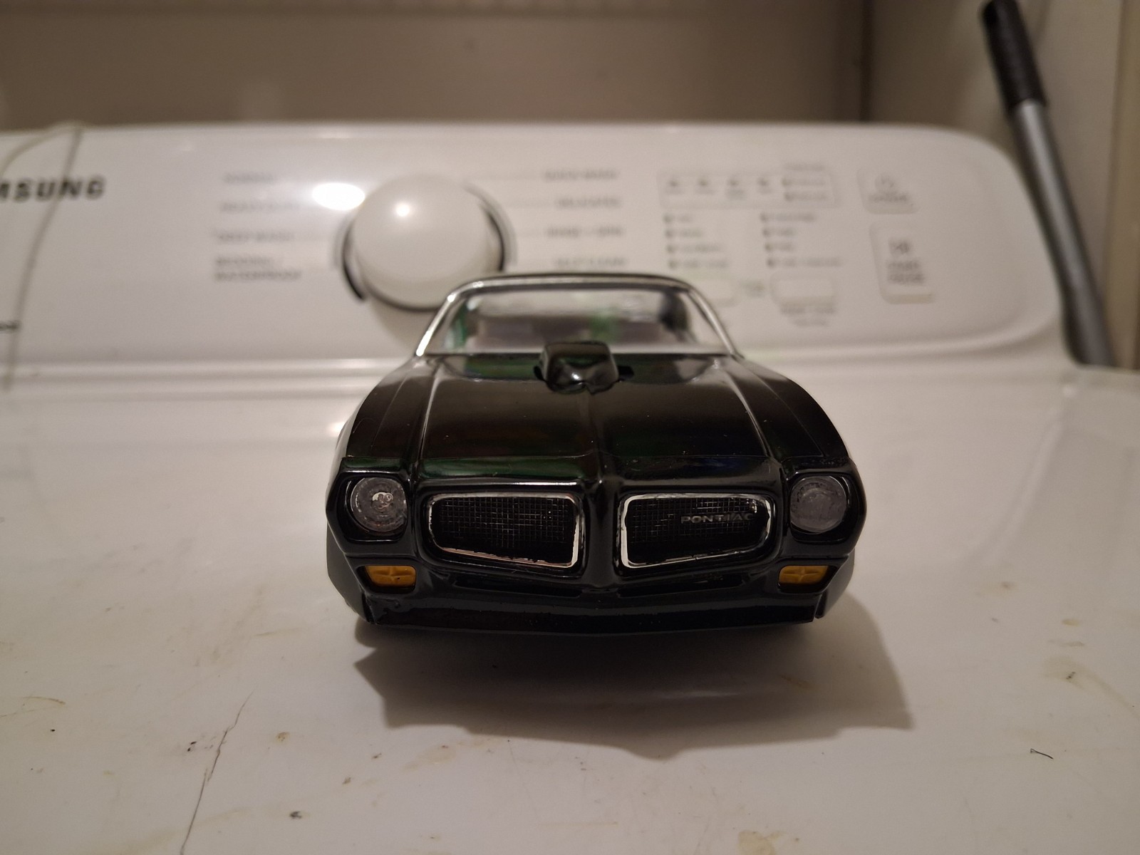 Revell 1:24 Pontiac Firebird Trans Am Black Plastic Model Car Opening Hood