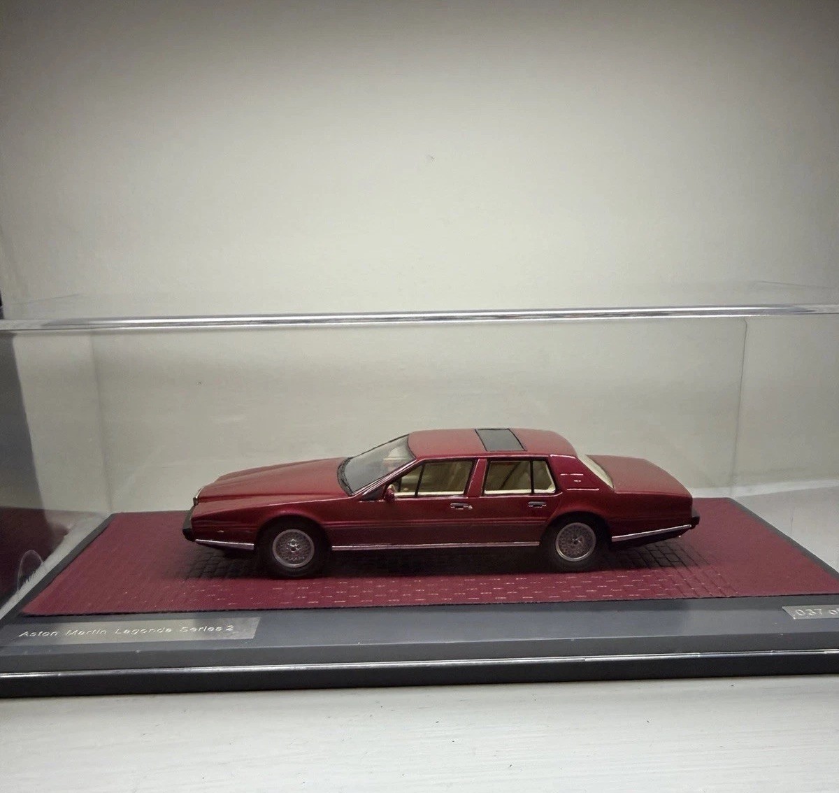 Matrix 1:43 Aston Martin Lagonda Series I (1974–75) Deep Metallic Red
