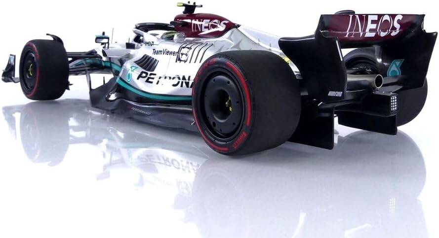 Minichamps George Russell Mercedes-AMG W13E 1st Win Brazilian GP 2022 1:18