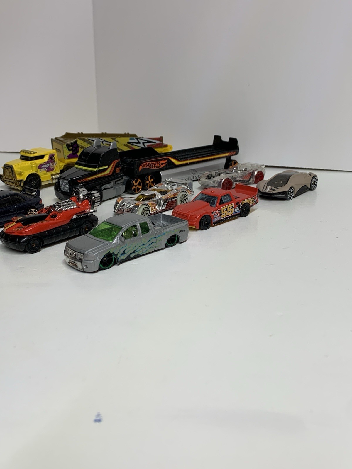 Lot Of 10 Toy Cars Die-cast And Plastic Hot wheels And Other Brands Preowned.