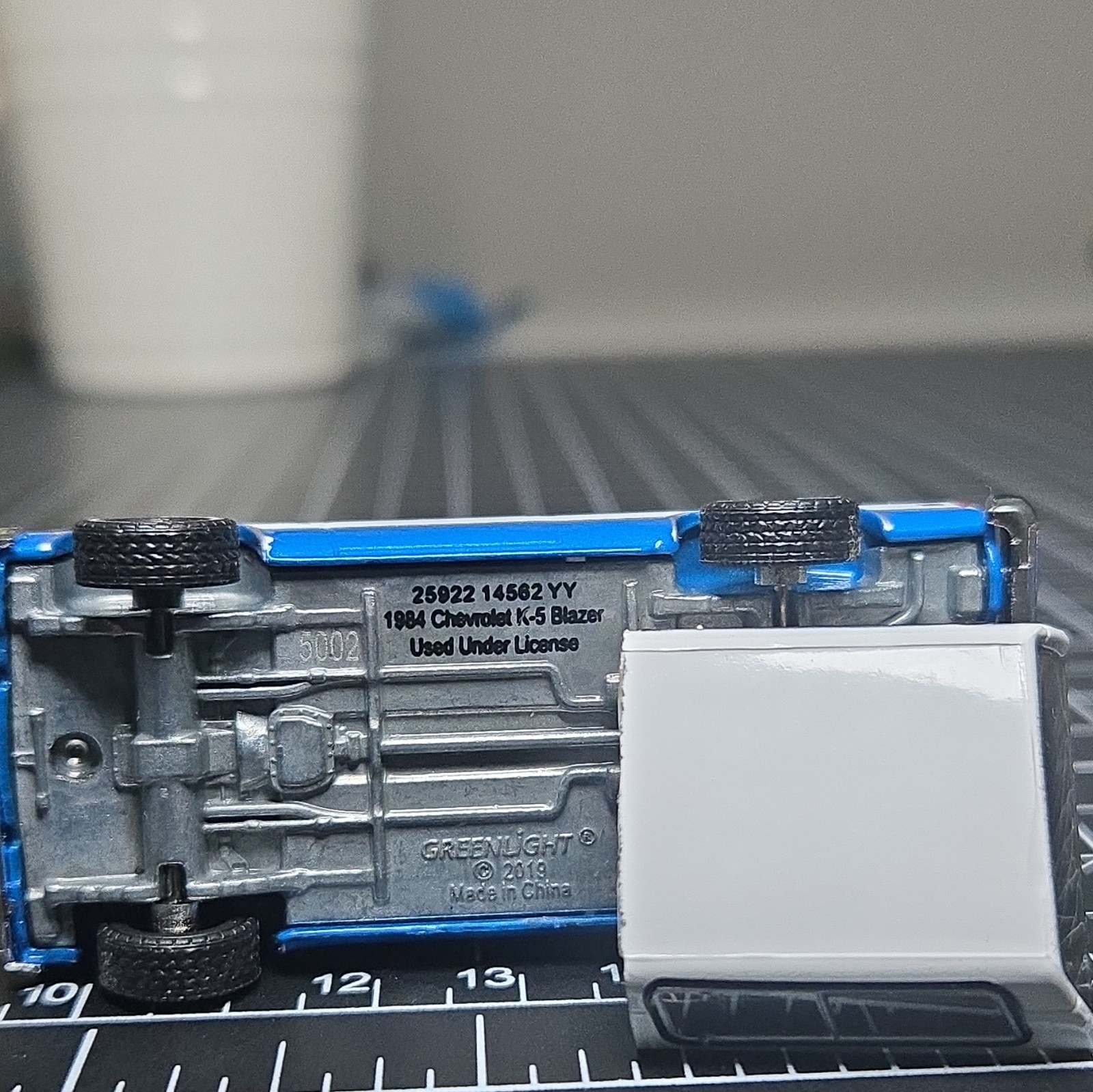 Greenlight 1/64 1984 Chevrolet K-5 Blazer Blue/White Diecast Removable Top