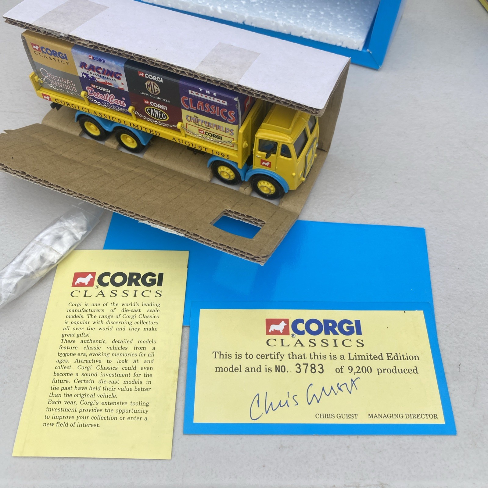 Corgi Classics August 1995 Milestone in the history CorgiERF 8 Wheel Rigid 09802