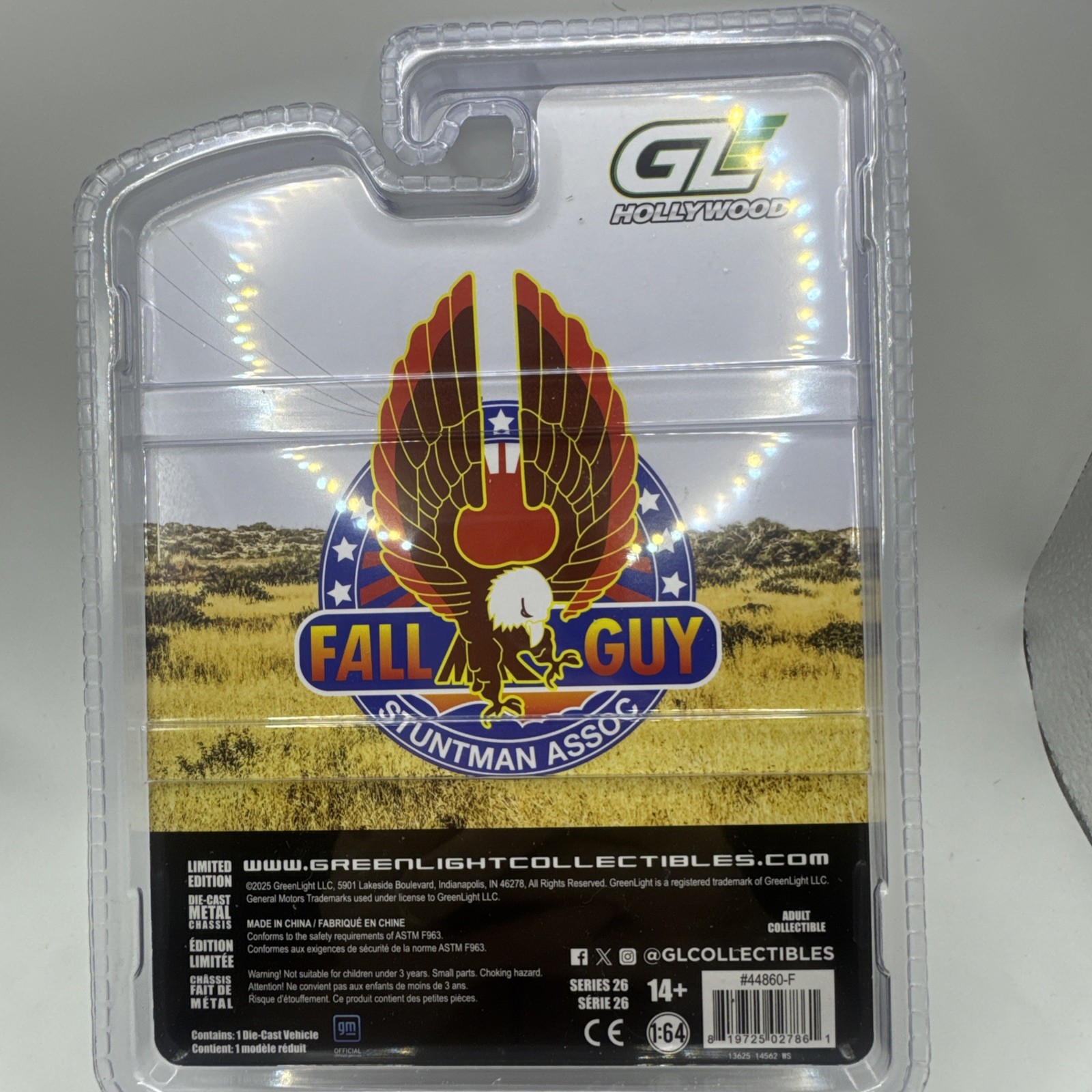 Greenlight Fall Guy Stuntman Assoc 1982 GMC K-2500 Sierra Grande 1/64