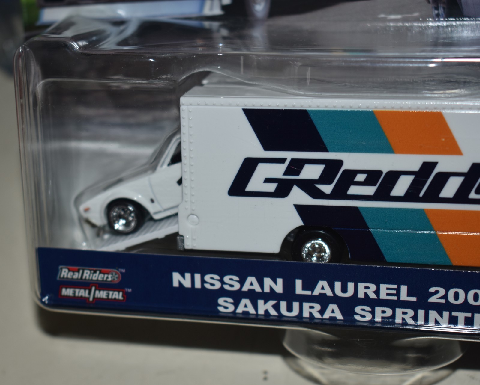 Hot Wheels Team Transporter Nissan Laurel 2000 SGX Sakura Sprinter NEW
