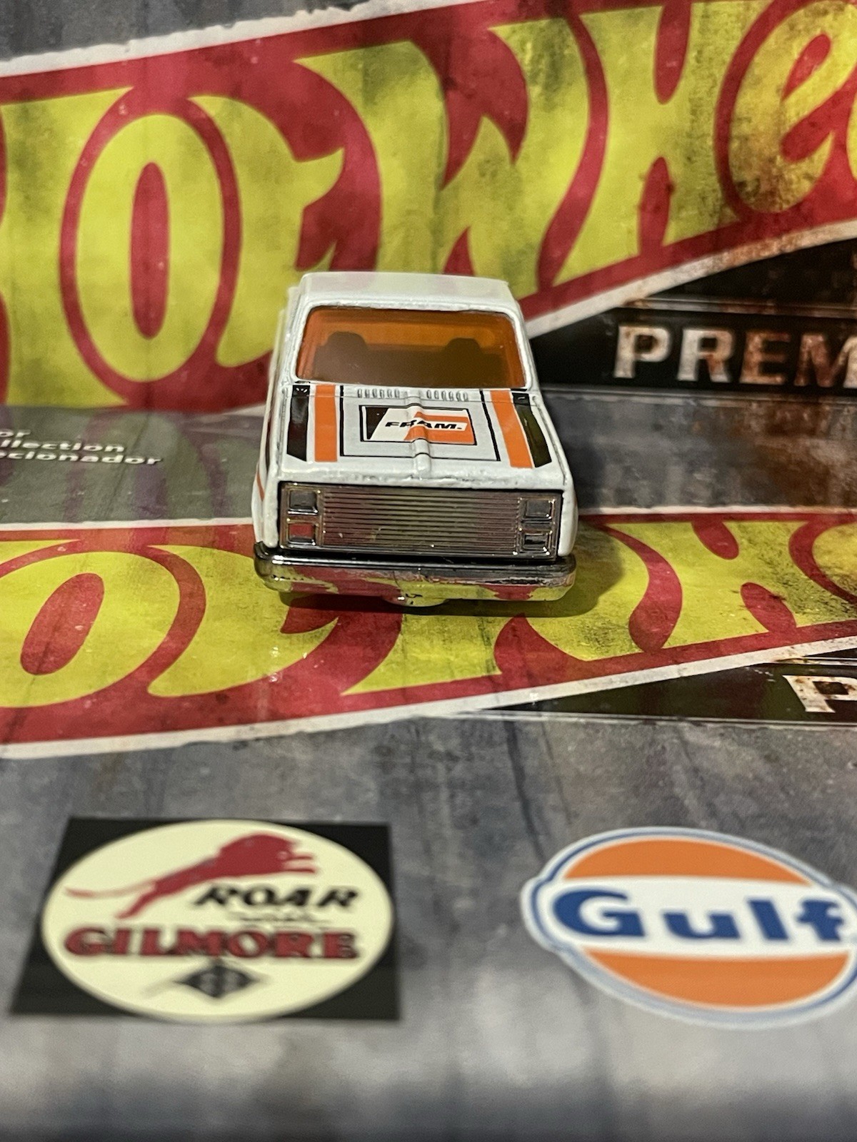 Hot Wheels ’83 Silverado White FRAM Toys R Us Edition Loose (Wheel Swap)