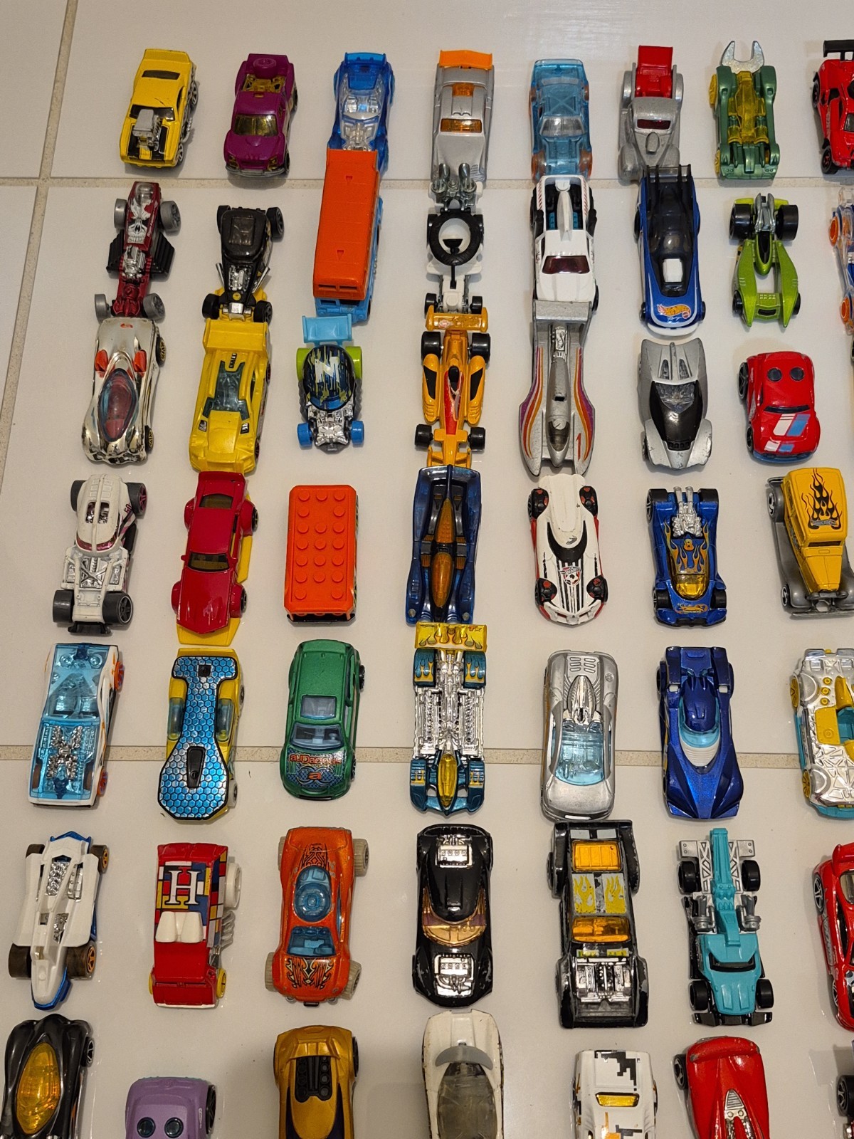 Lot of 100 Fantasy Hot Wheels Cars: Loose, Variety of Years #1