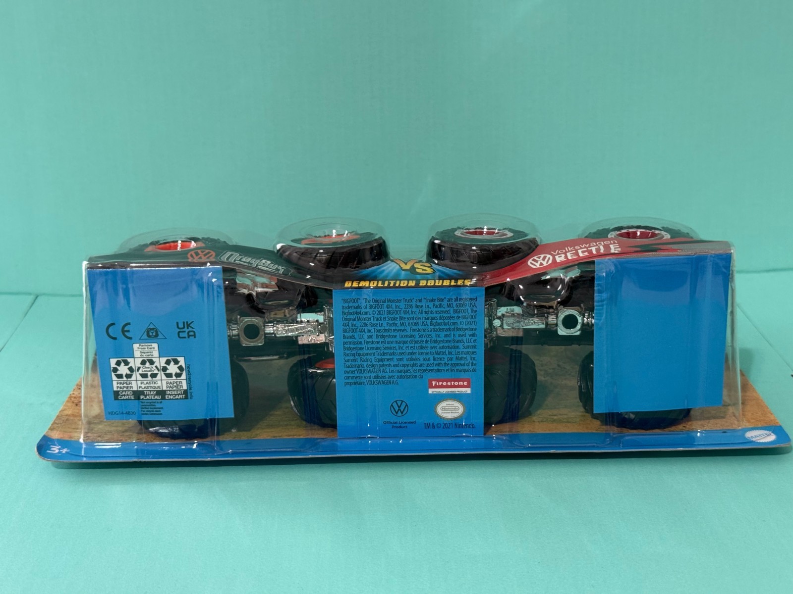 HOT WHEELS MONSTER TRUCKS 2 PACK DEMOLITION VW DRAGBUS VOLKSWAGEN BEETLE 1:64 3+