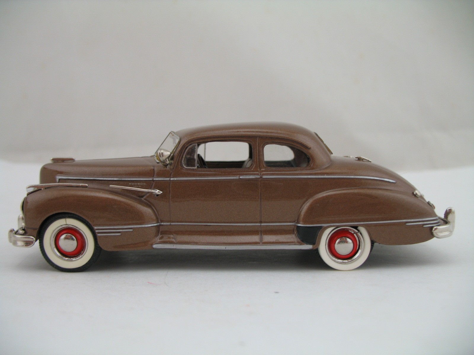 Minimarque 1:43 Model GRB 07: 1940s or 1950s Hudson Commodore Six Coupe, Box, LE