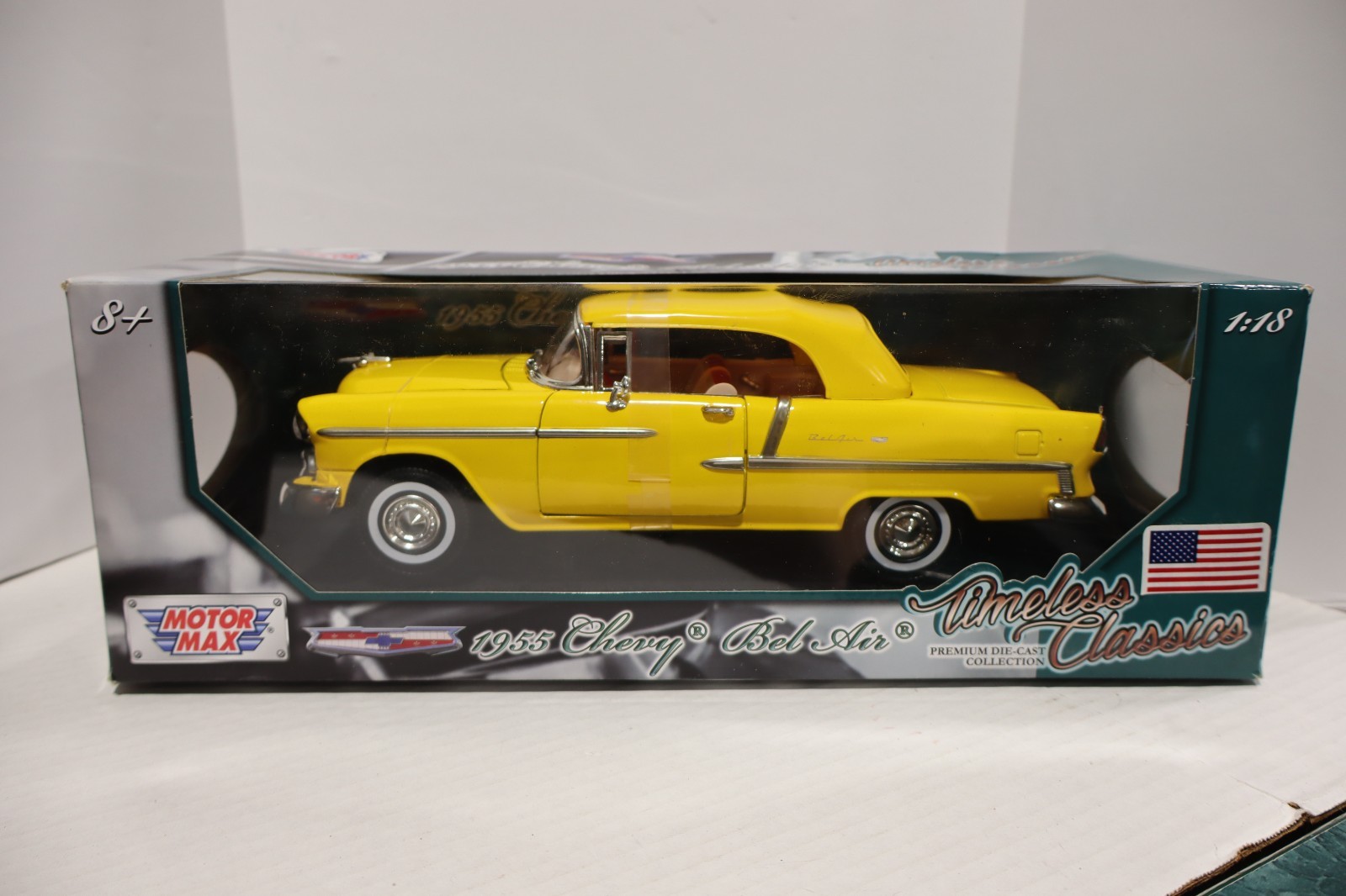 1955 Chevy Bel Air 1:18 Scale Yellow Motor Max Timeless Classics Diecast BOX DMG