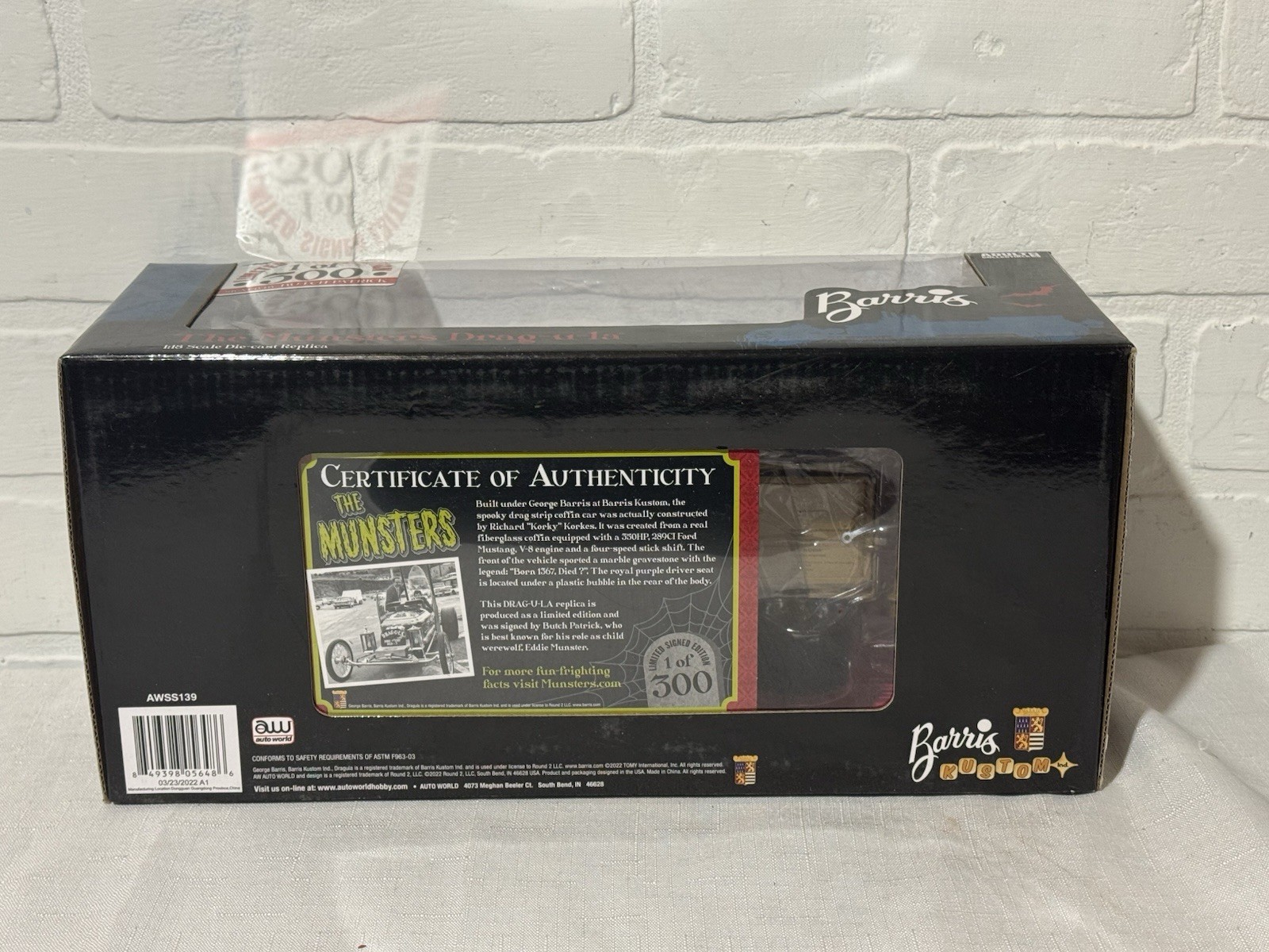 1/18 Auto World Dragula Munsters 1 of 300 SIGNED Butch Patrick Silver Screen