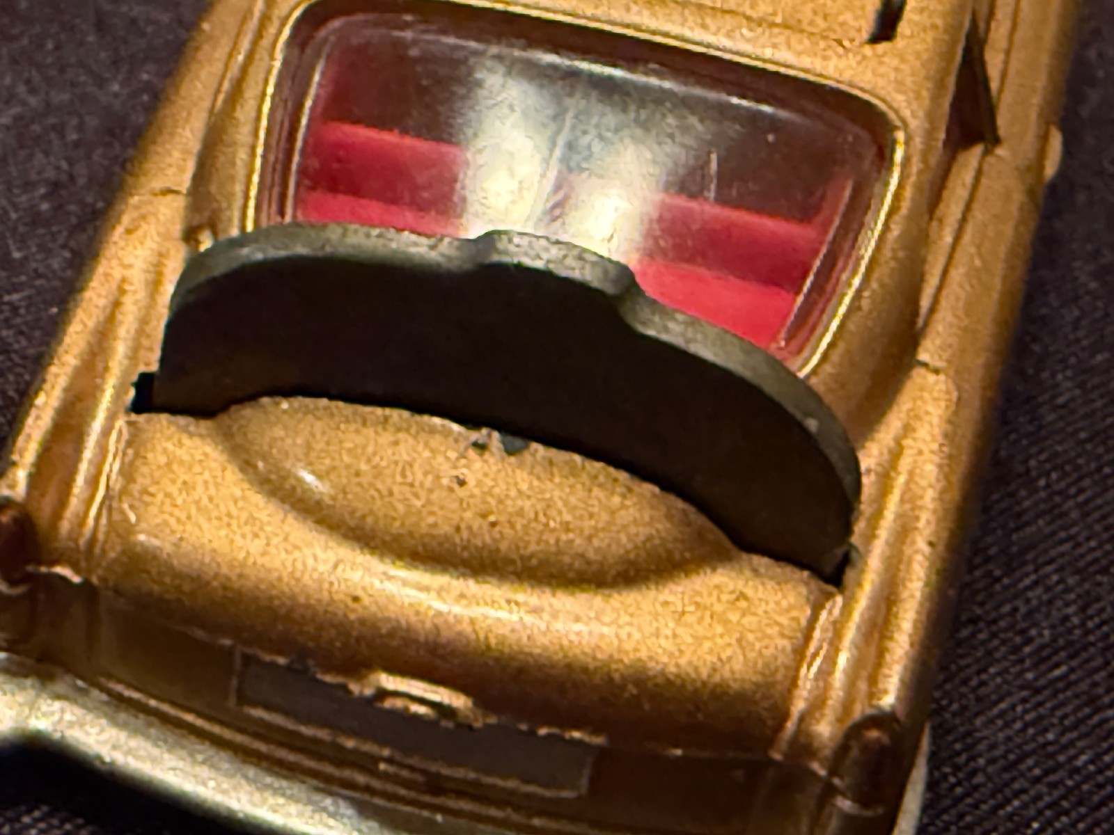1965 Corgi James Bond Gold Aston Martin DB5 Model 261 w/ Working Functions Nice!