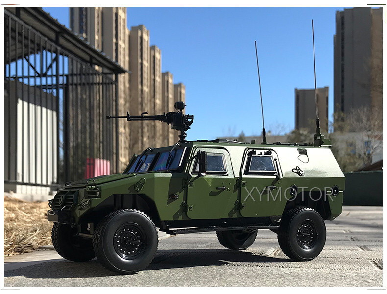 1:18 Dongfeng New Warrior China 70th Anniversary Parade Armored Diecast Model
