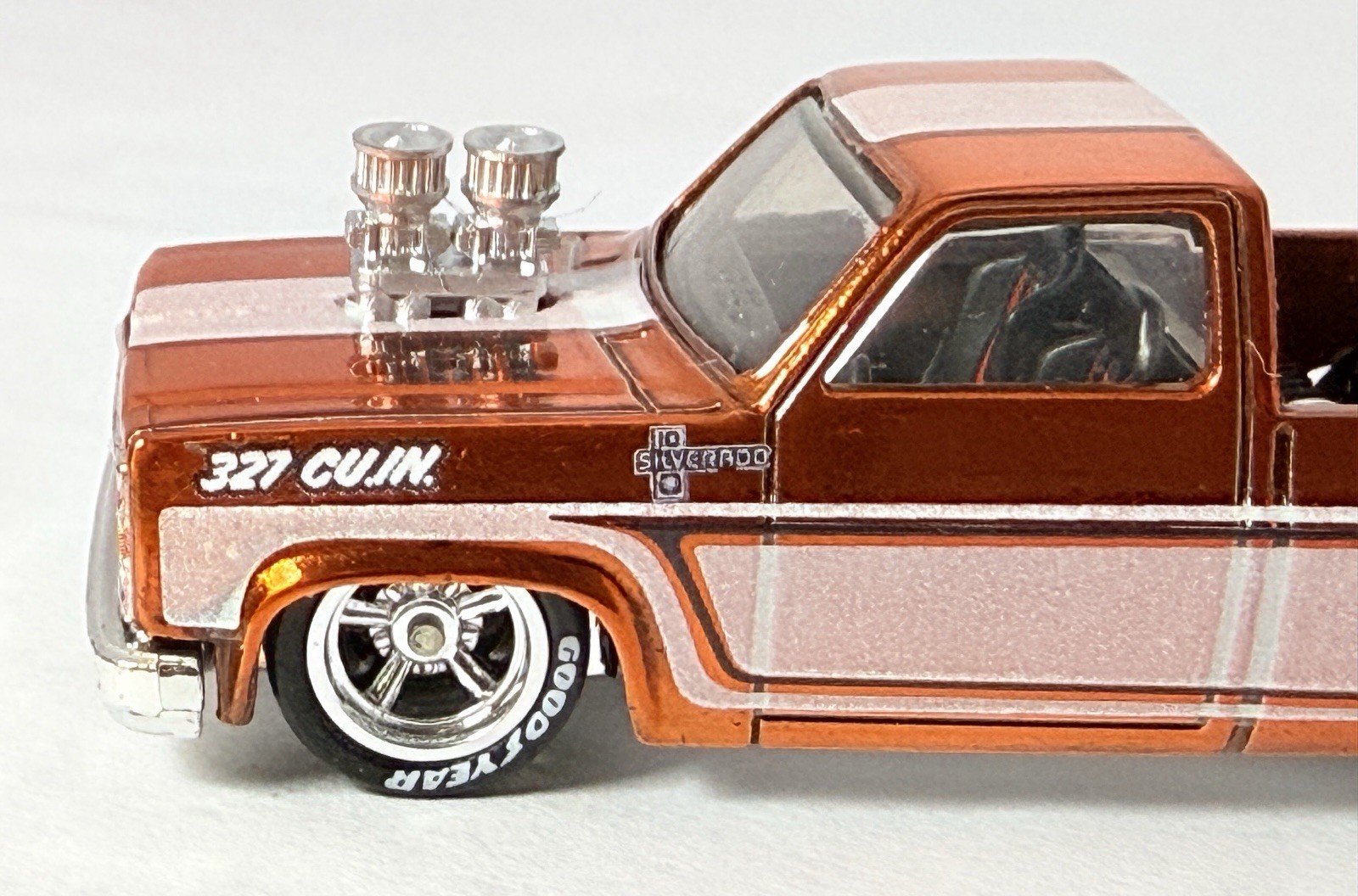 Hot Wheels Custom ’83 Chevy Silverado Holley 327 Copper Real Riders Loose Pickup