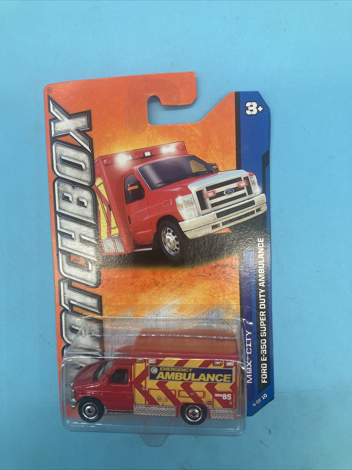 Matchbox Ford E 350 Super Duty Ambulance New Die Cast