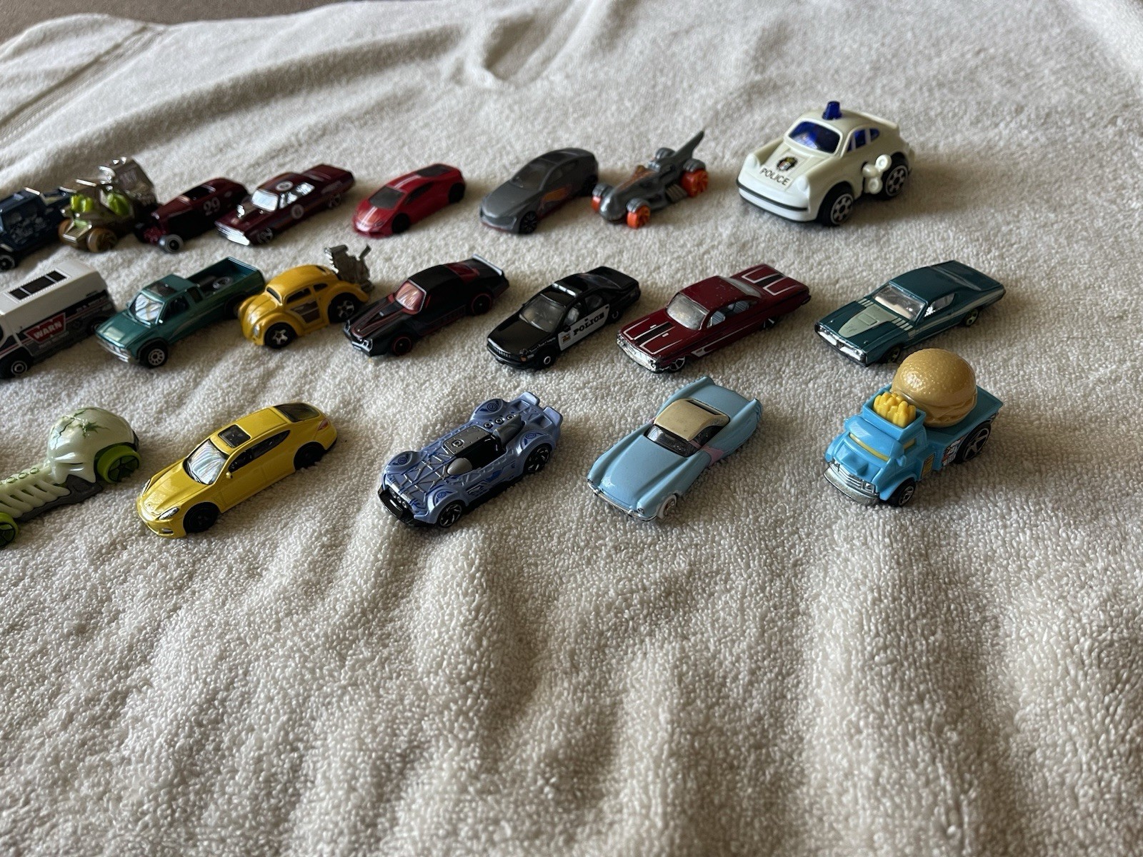 Mixed Lot Of Metal And Plastic Cars
