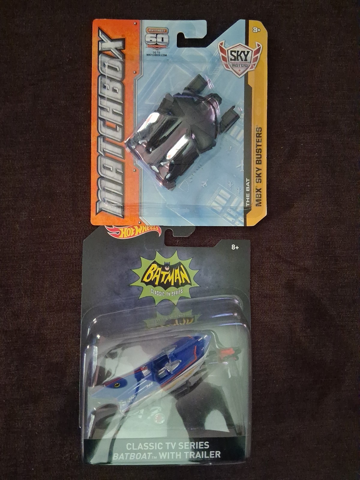 Hot Wheels, Batman classic boat with trailer and the bat. boat2015 / 2012