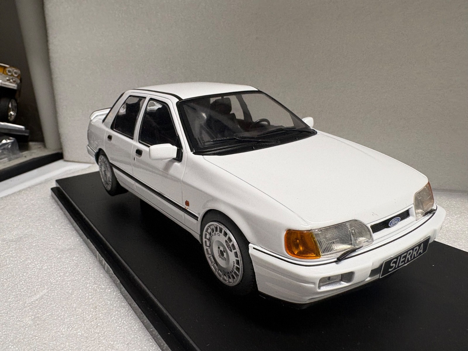 1/18 MCG 1990 Ford Sierra Cosworth 4X4 1990 White OZ Wheels MCG18172 NOS RARE!!!