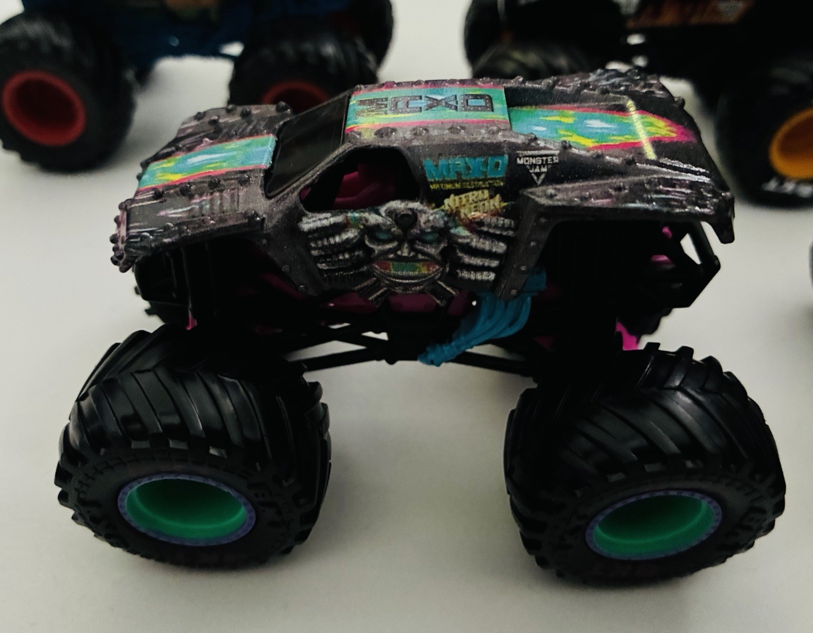 Monster Truck 1:64 Monster Jam Multi-Color Lot x5